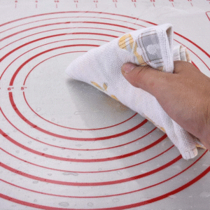 Non-slip silicone baking mat with measurement counter