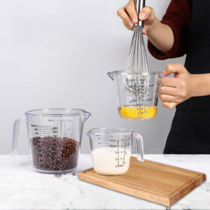 Set of 3 plastic measuring cups in 1000 ml, 600 ml and 300 ml
