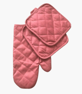 Oven mitt and pot holder set in quilted cotton