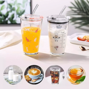 Set of 3 assorted 450ml glass cups with lids and straws