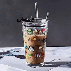 Set of 3 assorted 450ml glass cups with lids and straws