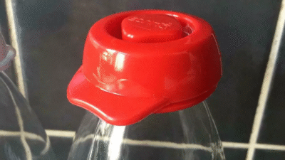 Pack of 3 one litre glass milk bottles with lids