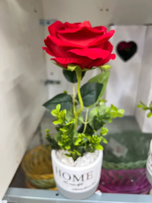 37 Luxury Artificial Red Rose