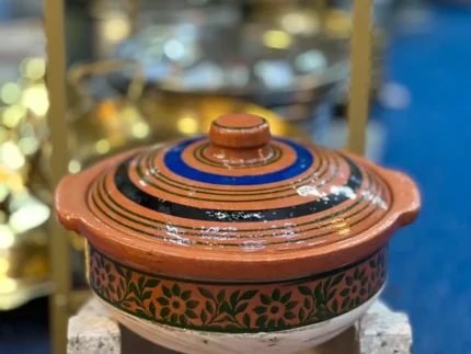 Luxury clay cooking pot